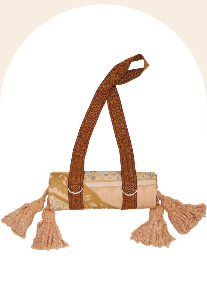 Wild Peach Picnic Rug